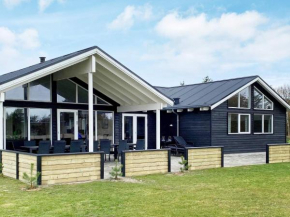18 person holiday home in lb k Ålbæk